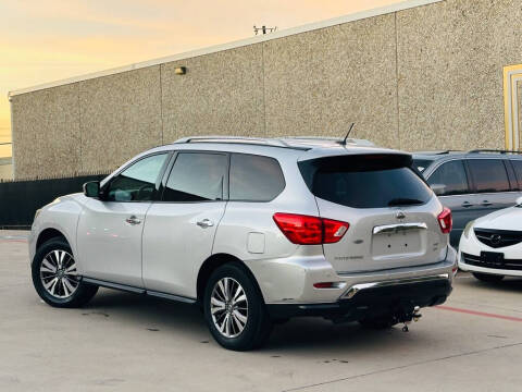 2018 Nissan Pathfinder S