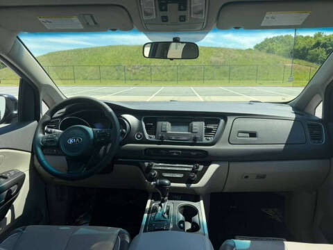 2017 Kia Sedona LX