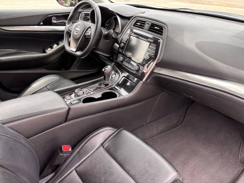 2023 Nissan Maxima 3.5 SV