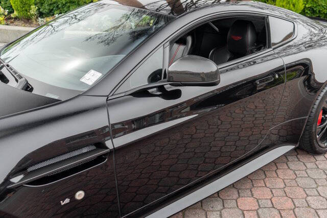2015 Aston Martin V12 Vantage S 71