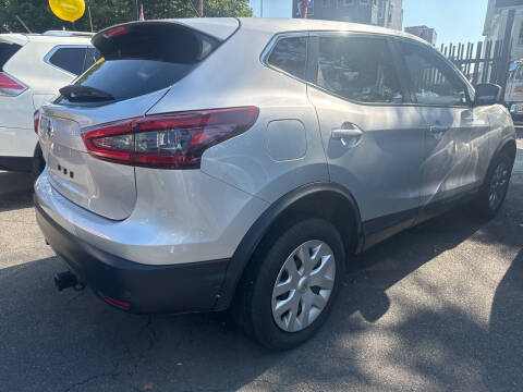 2020 Nissan Rogue Sport S
