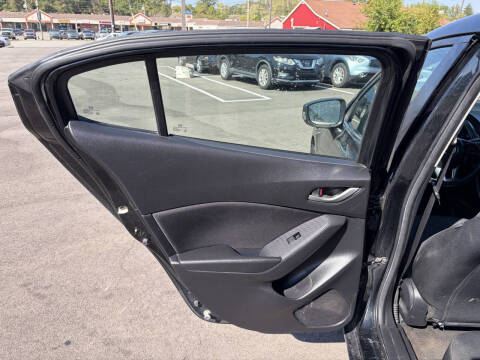 2016 Mazda MAZDA3 i Sport