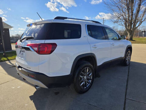 2017 GMC Acadia SLT-1