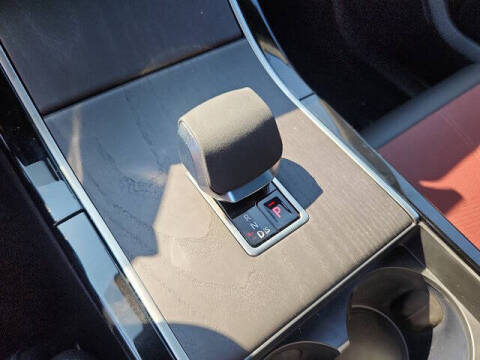 2026 Land Rover Range Rover Velar P400 Autobiography