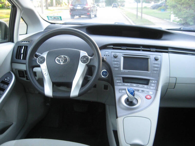 2012 Toyota Prius Three