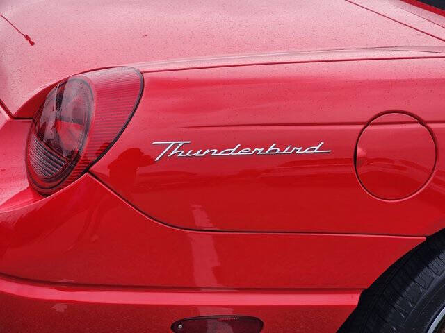 2002 Ford Thunderbird Deluxe