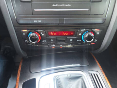 2010 Audi A4 2.0T quattro Premium Plus