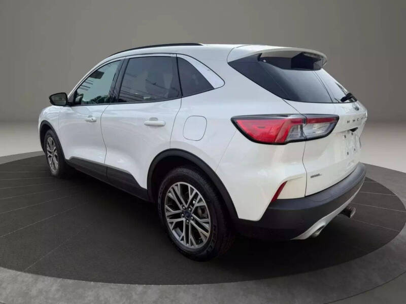 2020 Ford Escape SEL