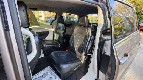 2018 Chrysler Pacifica Touring L