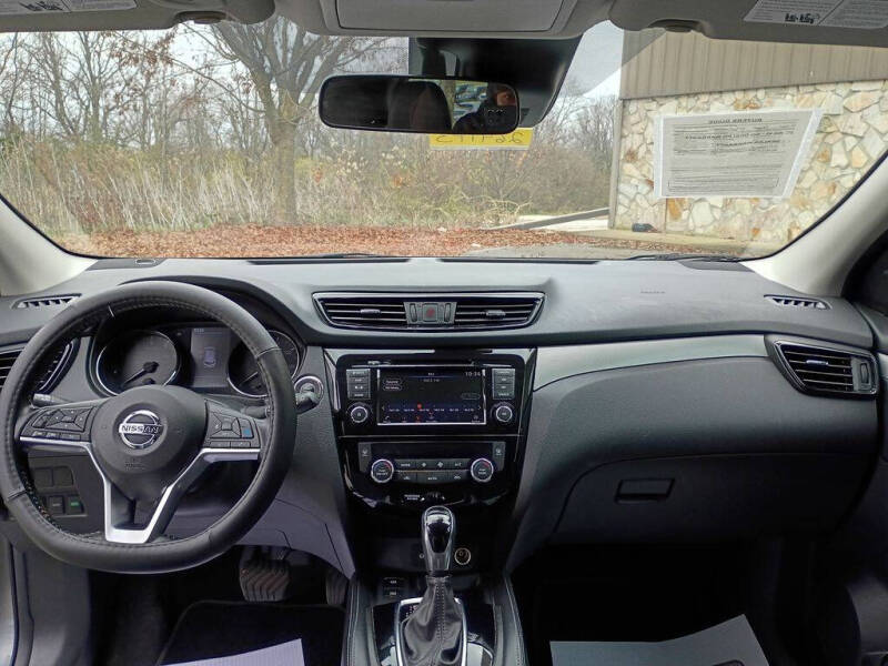 2020 Nissan Rogue Sport SL