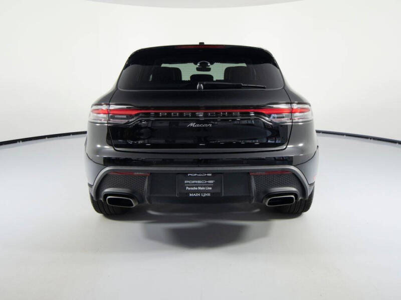 2025 Porsche Macan
