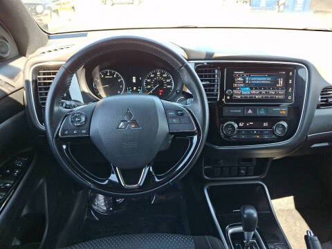 2018 Mitsubishi Outlander SE