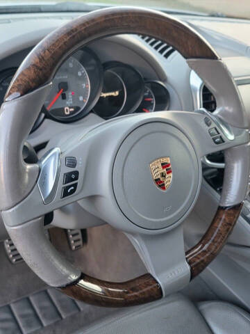 2012 Porsche Cayenne S Hybrid