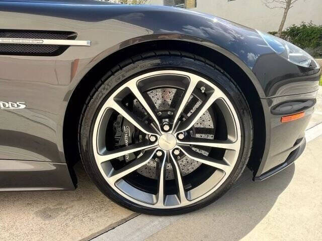 2011 Aston Martin DBS 13
