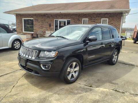 2017 Jeep Compass for sale at Ernie Cook and Son Motors in Shelbyville TN