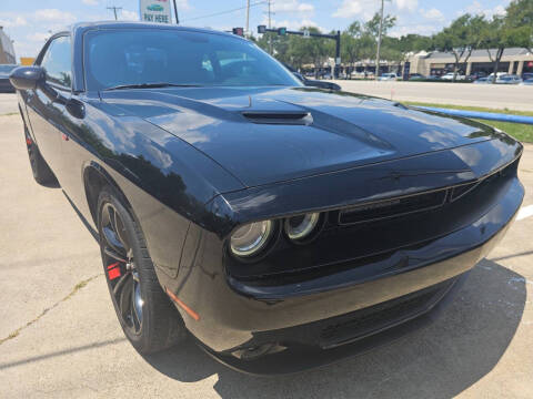 2018 Dodge Challenger SXT Plus