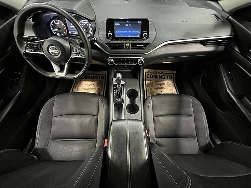 2022 Nissan Altima 2.5 S