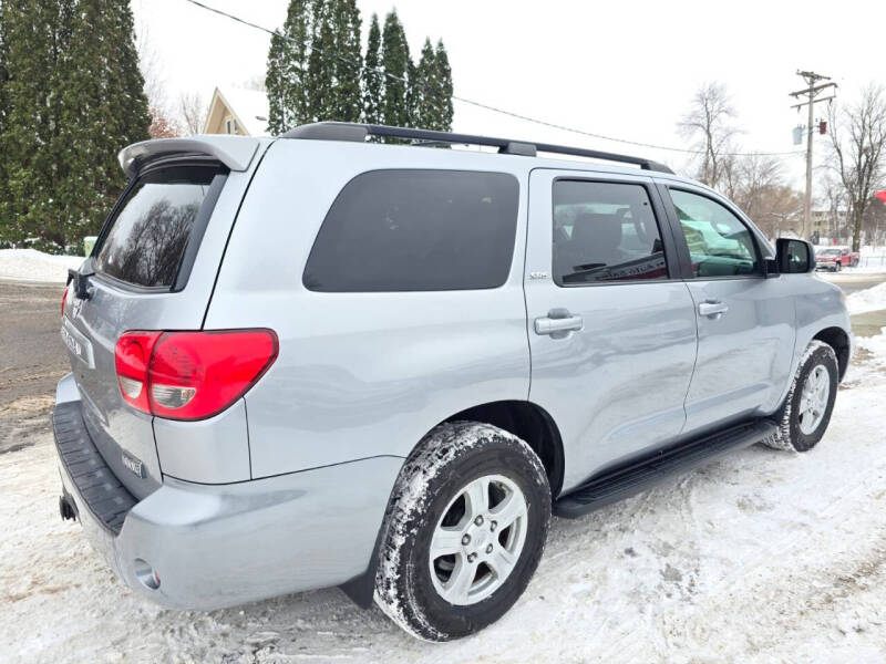 2013 Toyota Sequoia SR5