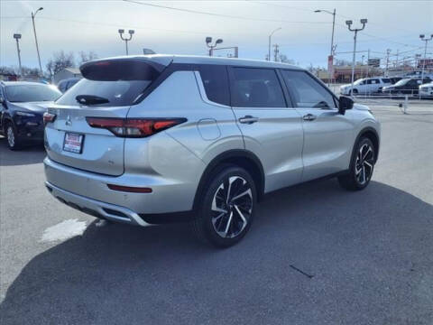 2022 Mitsubishi Outlander SE