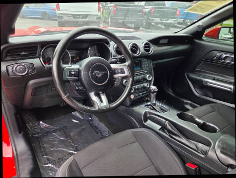 2016 Ford Mustang V6
