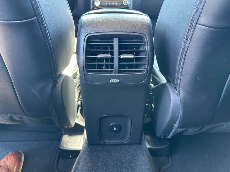 2025 Ford Escape Platinum