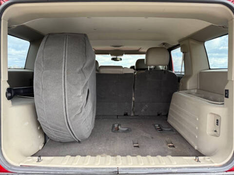 2004 HUMMER H2 Lux Series