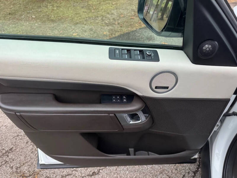 2017 Land Rover Discovery HSE Luxury