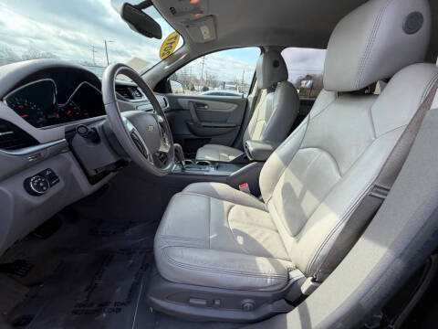 2017 Chevrolet Traverse LT