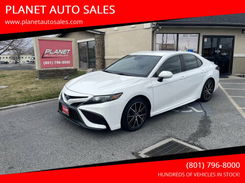 2021 Toyota Camry Hybrid for sale at PLANET AUTO SALES in Lindon UT