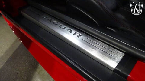 2016 Jaguar F-TYPE R