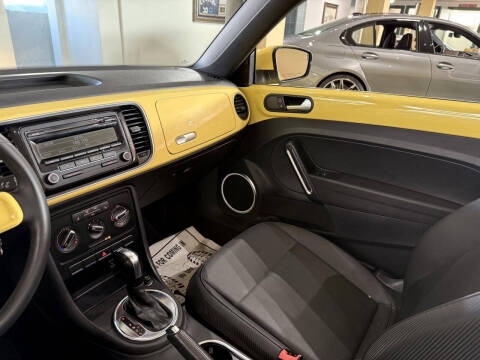 2013 Volkswagen Beetle Convertible