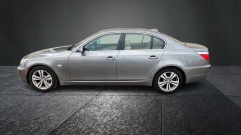 2009 BMW 5 Series 528i xDrive