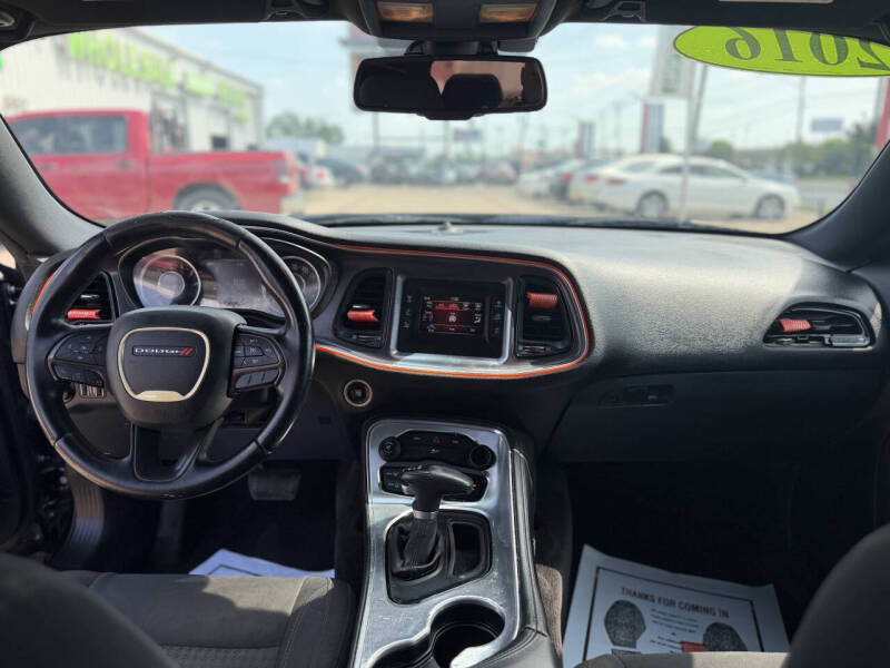 2016 Dodge Challenger SXT