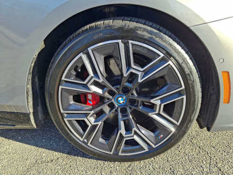 2025 BMW i5 xDrive40