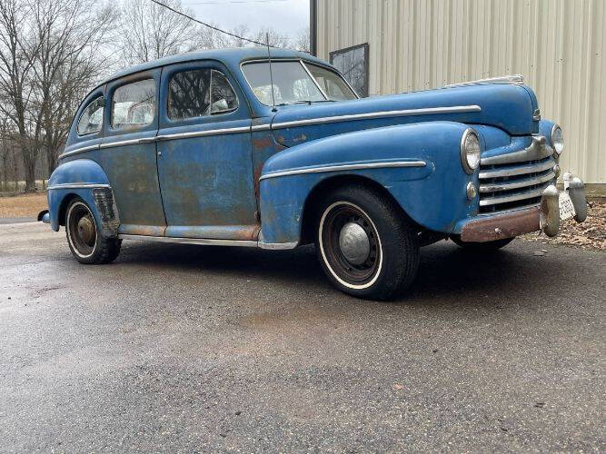 1948 Ford Super Deluxe