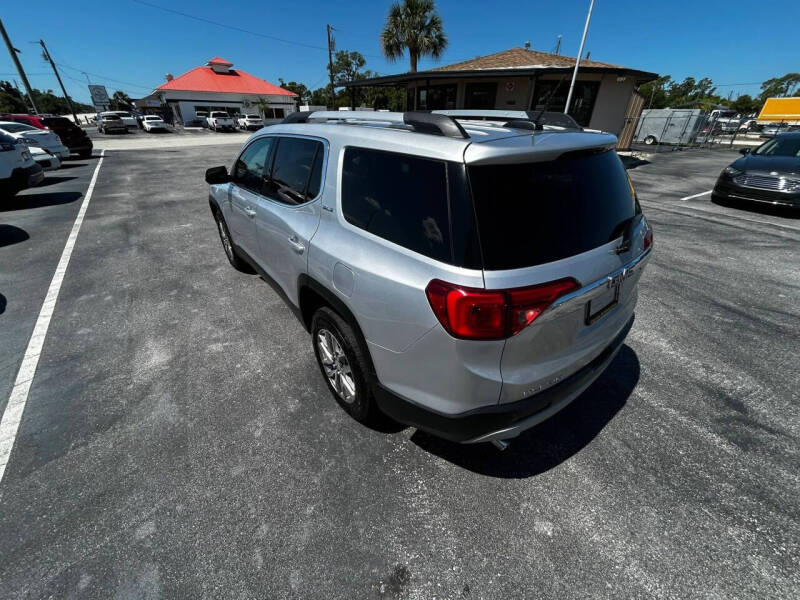 2018 GMC Acadia SLE-2