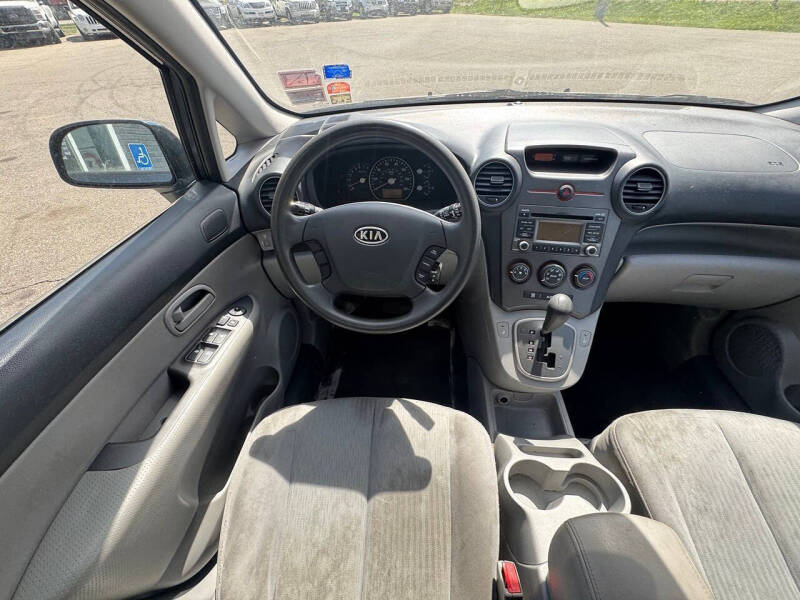 2009 Kia Rondo EX