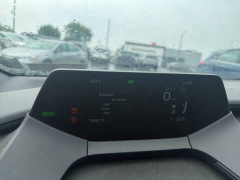 2024 Toyota Prius LE