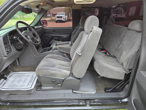 2005 Chevrolet Silverado 1500 LS