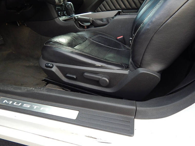 2014 Ford Mustang V6 Premium