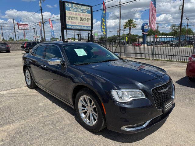 2016 Chrysler 300 C
