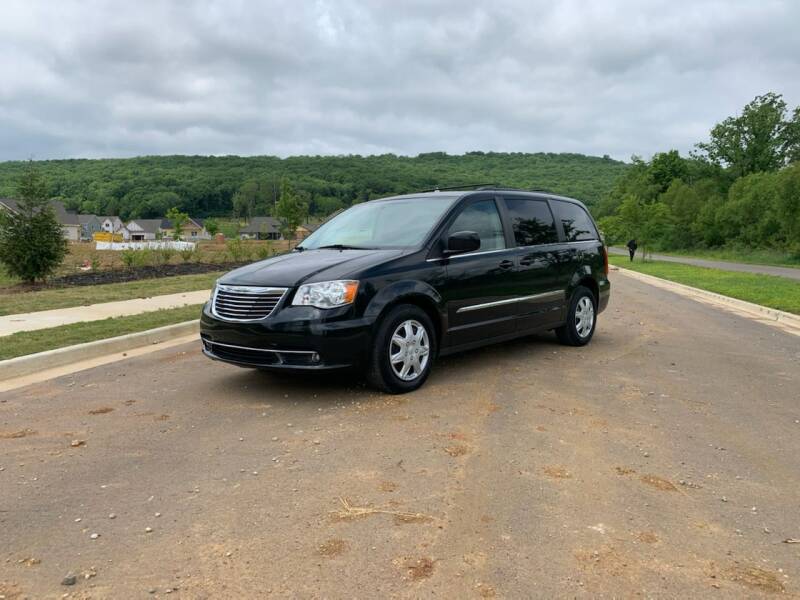 2016 Chrysler Town and Country for sale at Tennessee Valley Wholesale Autos LLC in Huntsville AL