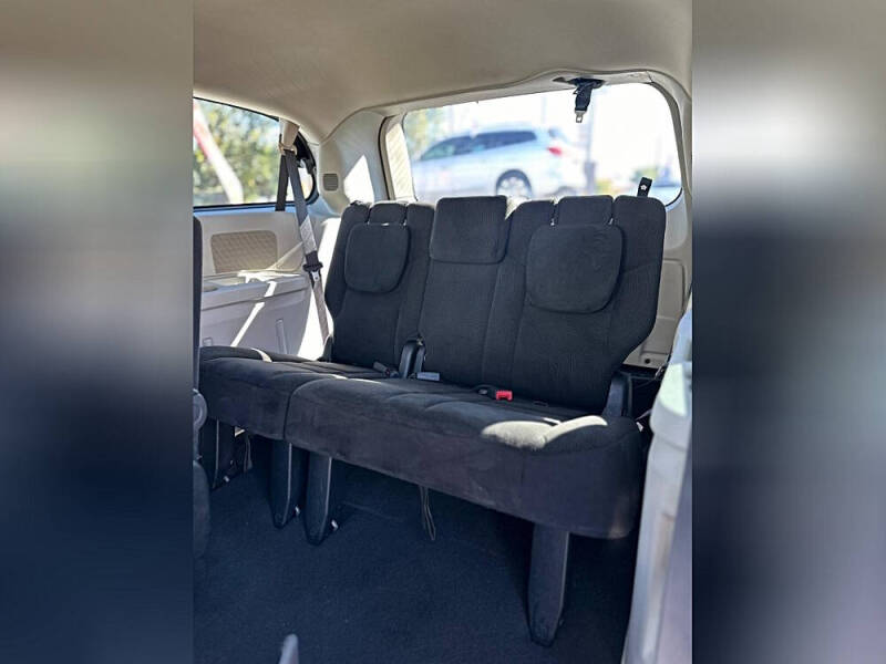 2016 Dodge Grand Caravan American Value Package