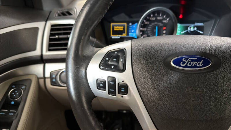 2011 Ford Explorer XLT