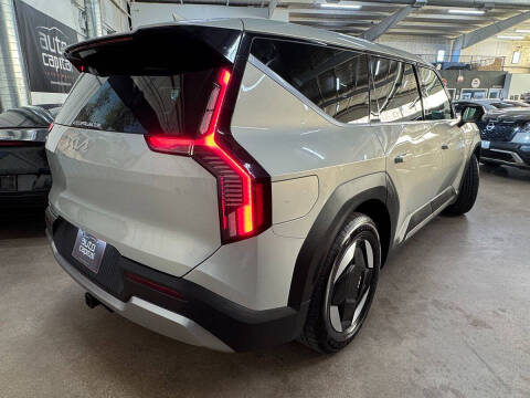 2024 Kia EV9 Light Long Range