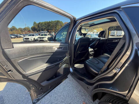 2017 Ford Edge Titanium