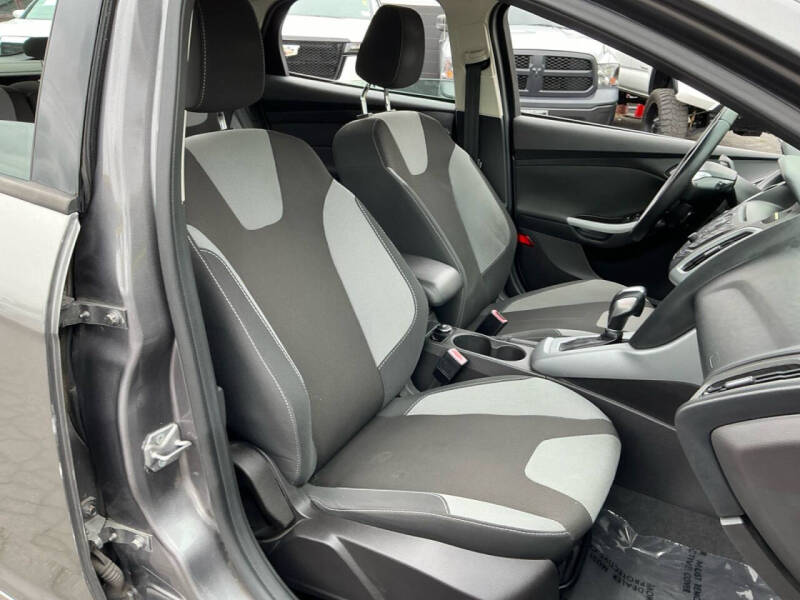 2012 Ford Focus SE