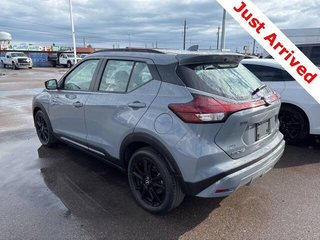 2024 Nissan Kicks SR