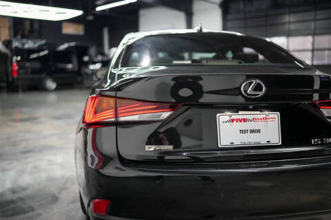 2018 Lexus IS 300