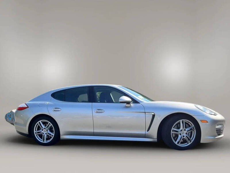2011 Porsche Panamera